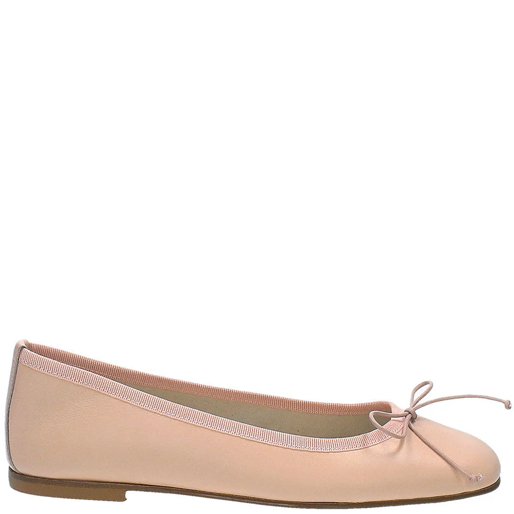 Ballerina Elga nude
