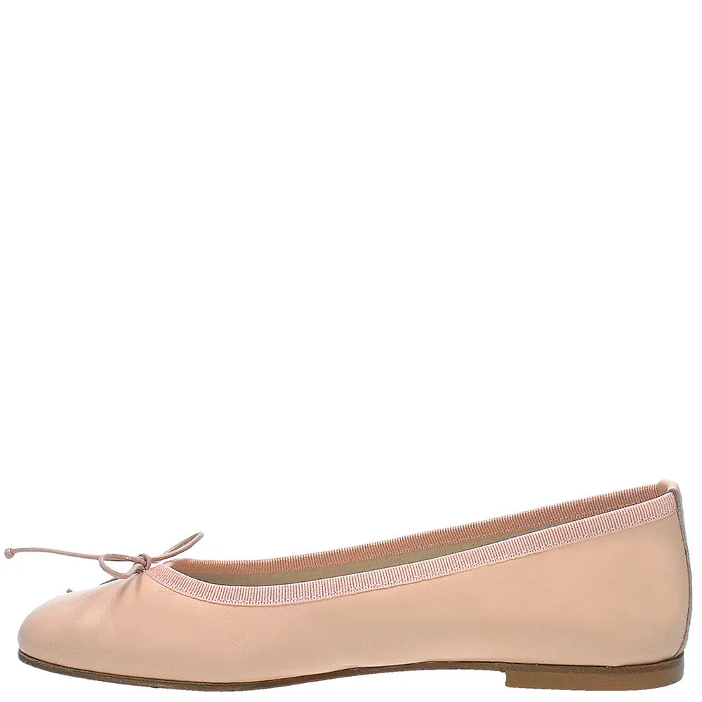 Ballerina Elga nude